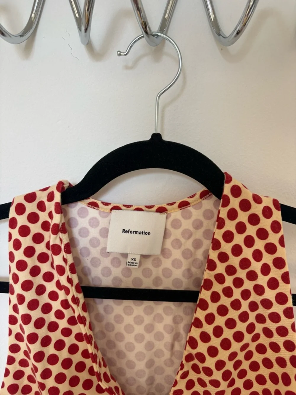Reformation XS Bowie Red Polka Dot Top - Picture 2 of 4